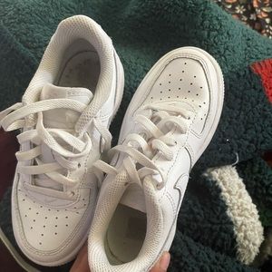 Nike little kid shoes 11c worn a few times